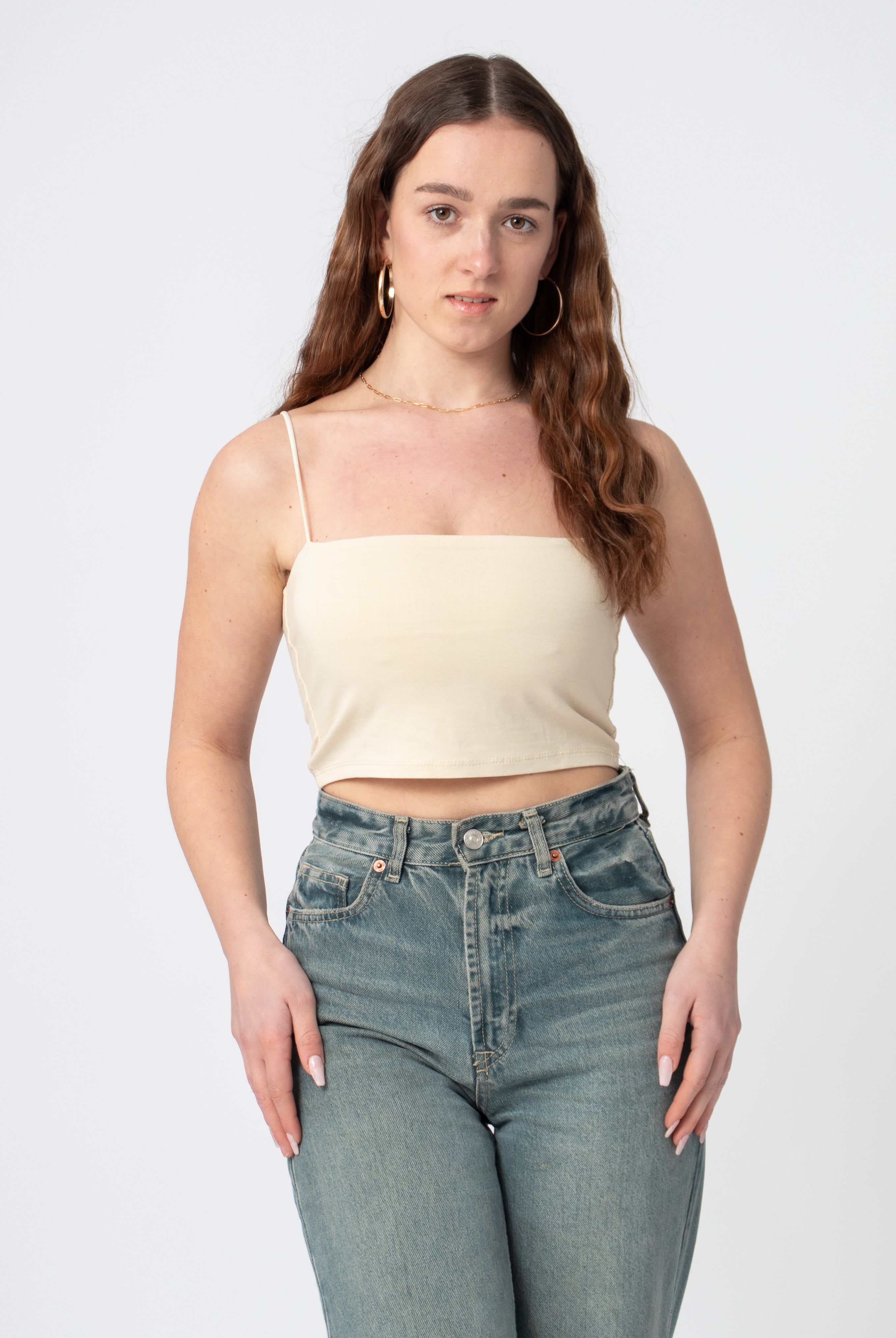 cropped top beige met spaghetti bandjes