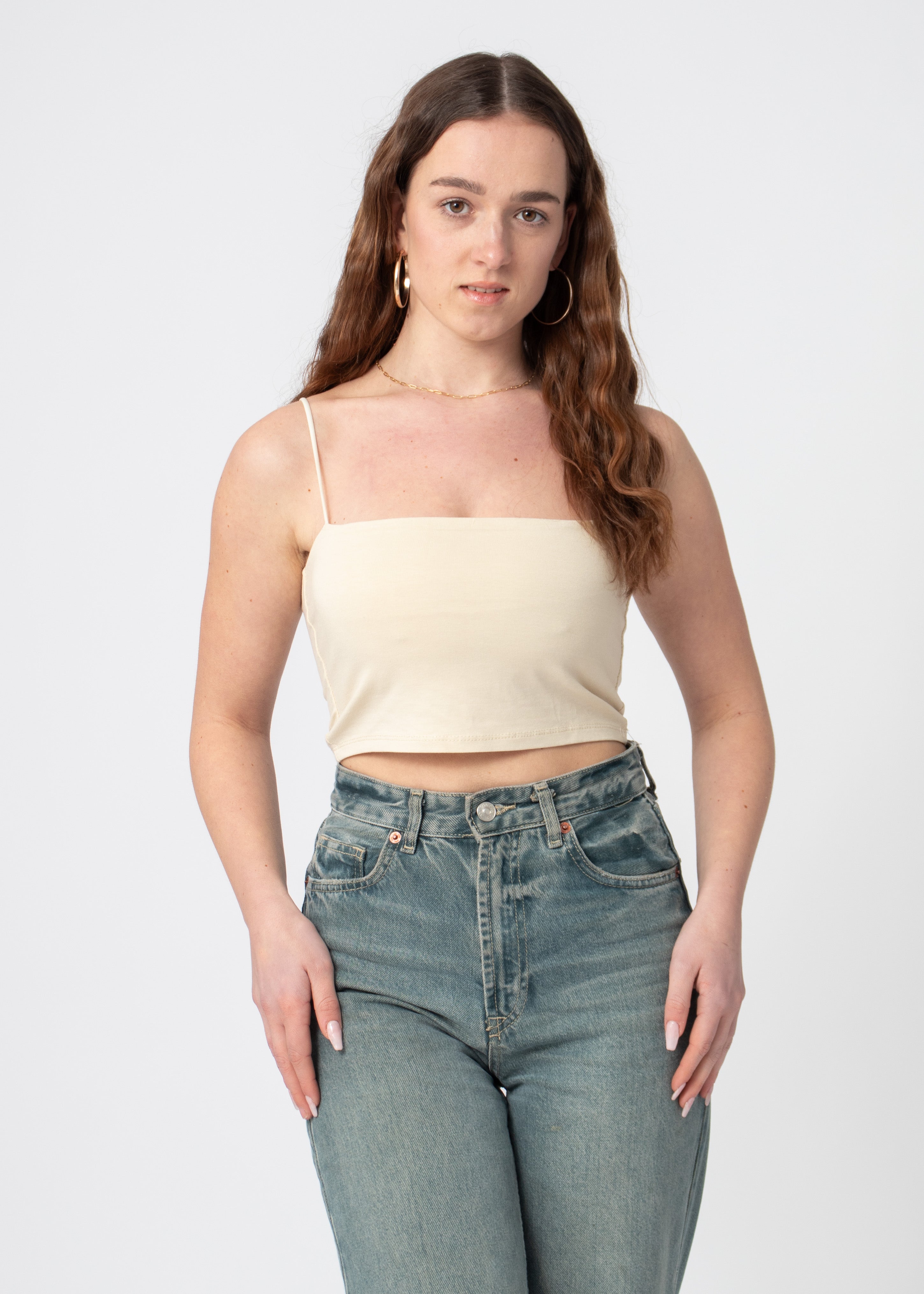 cropped top beige met spaghetti bandjes