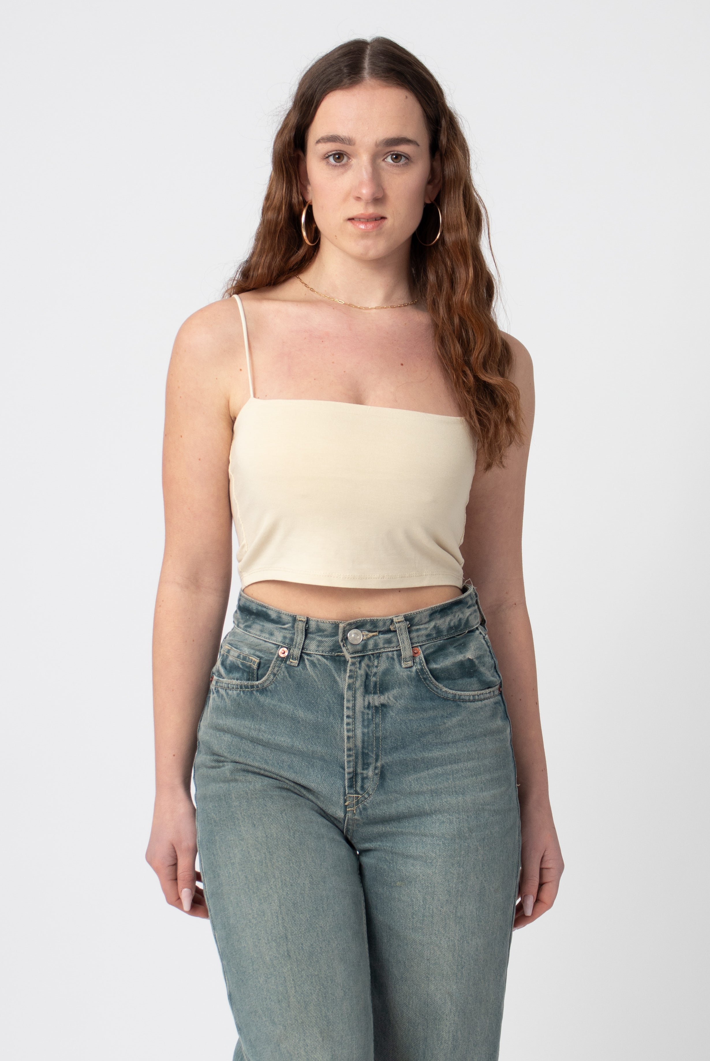 cropped top beige met spaghetti bandjes