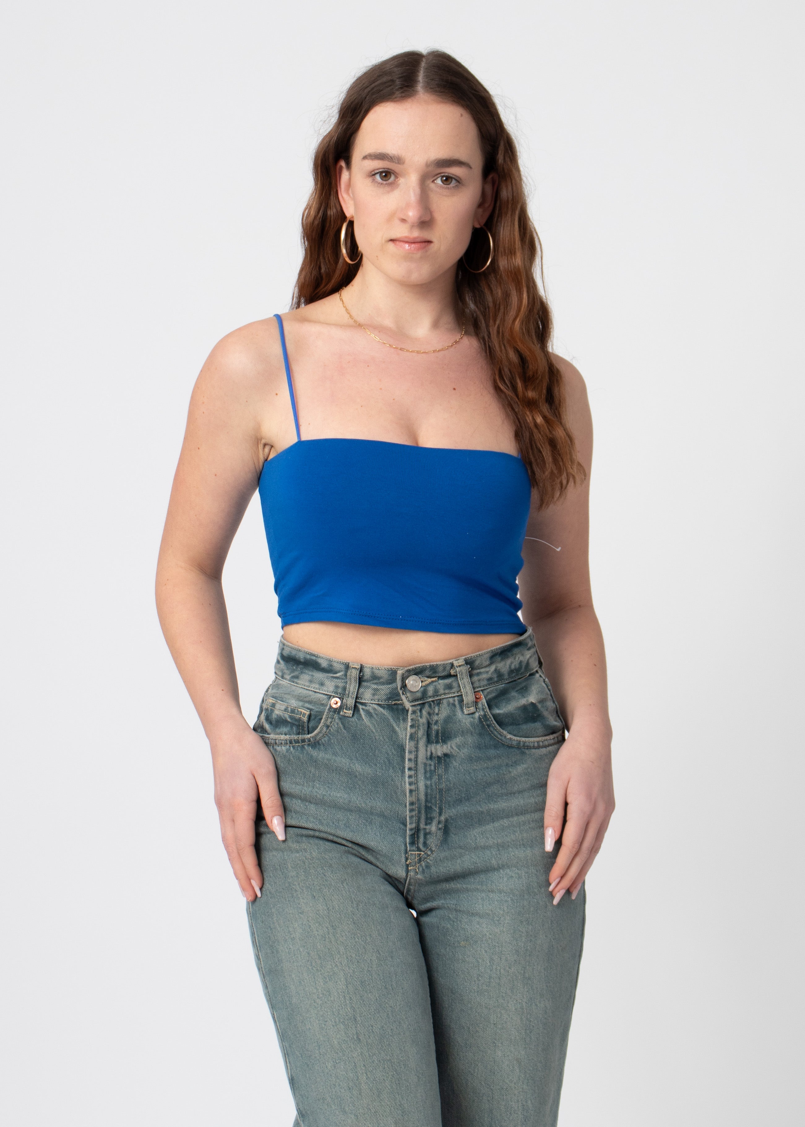cropped top blauw met spaghetti bandjess