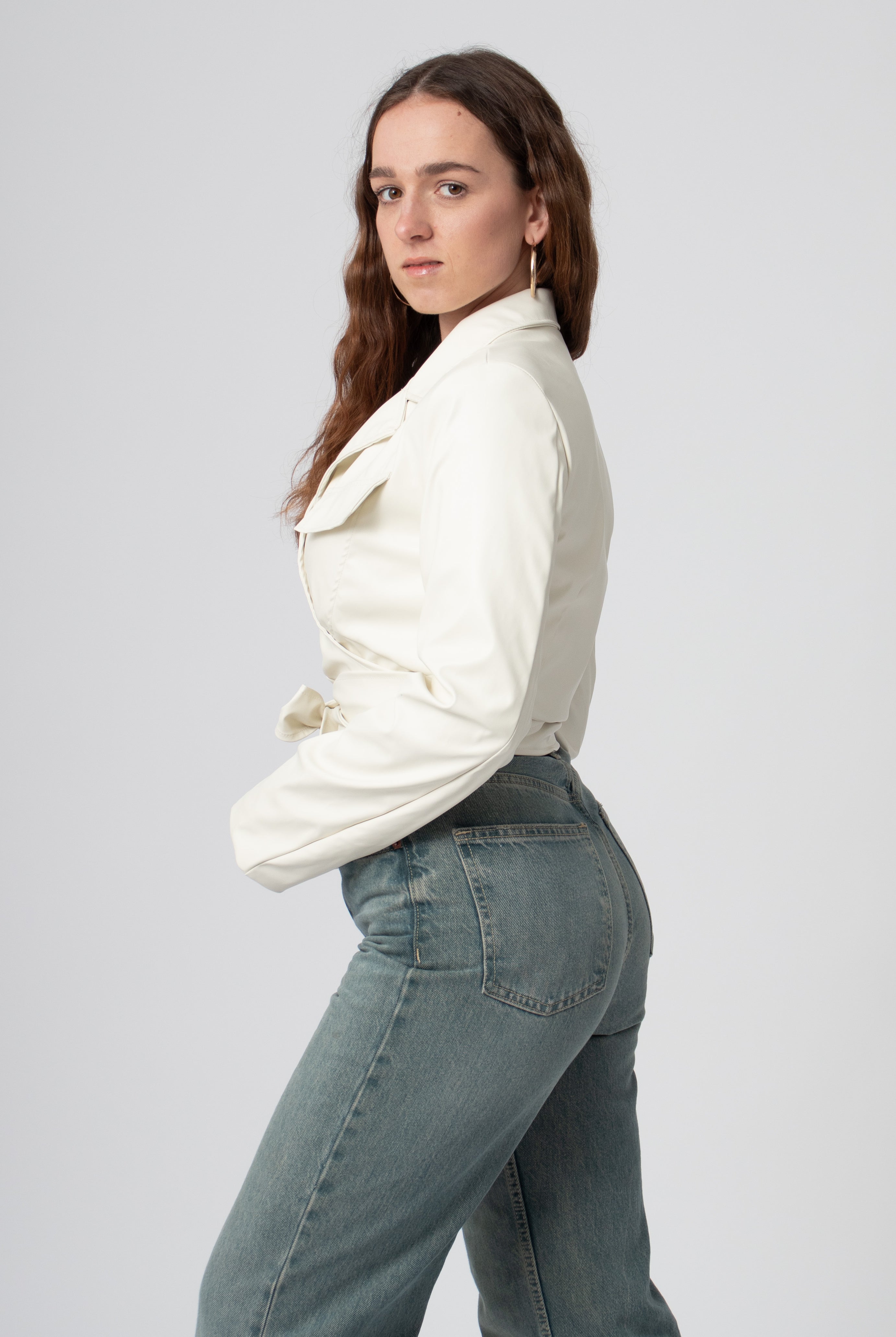 cropped overslag jack leer wit