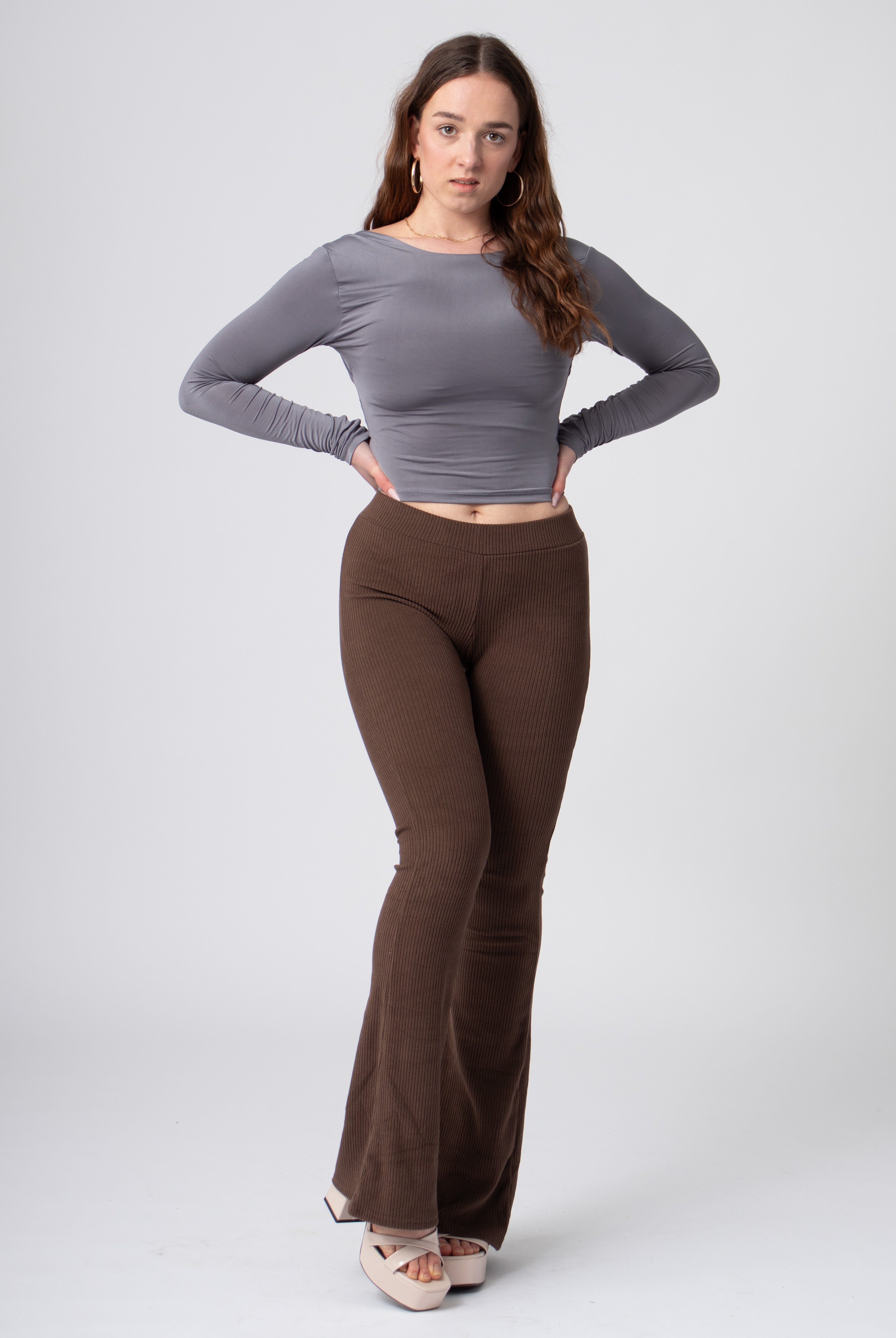 geribbelde stretch flared broek bruin