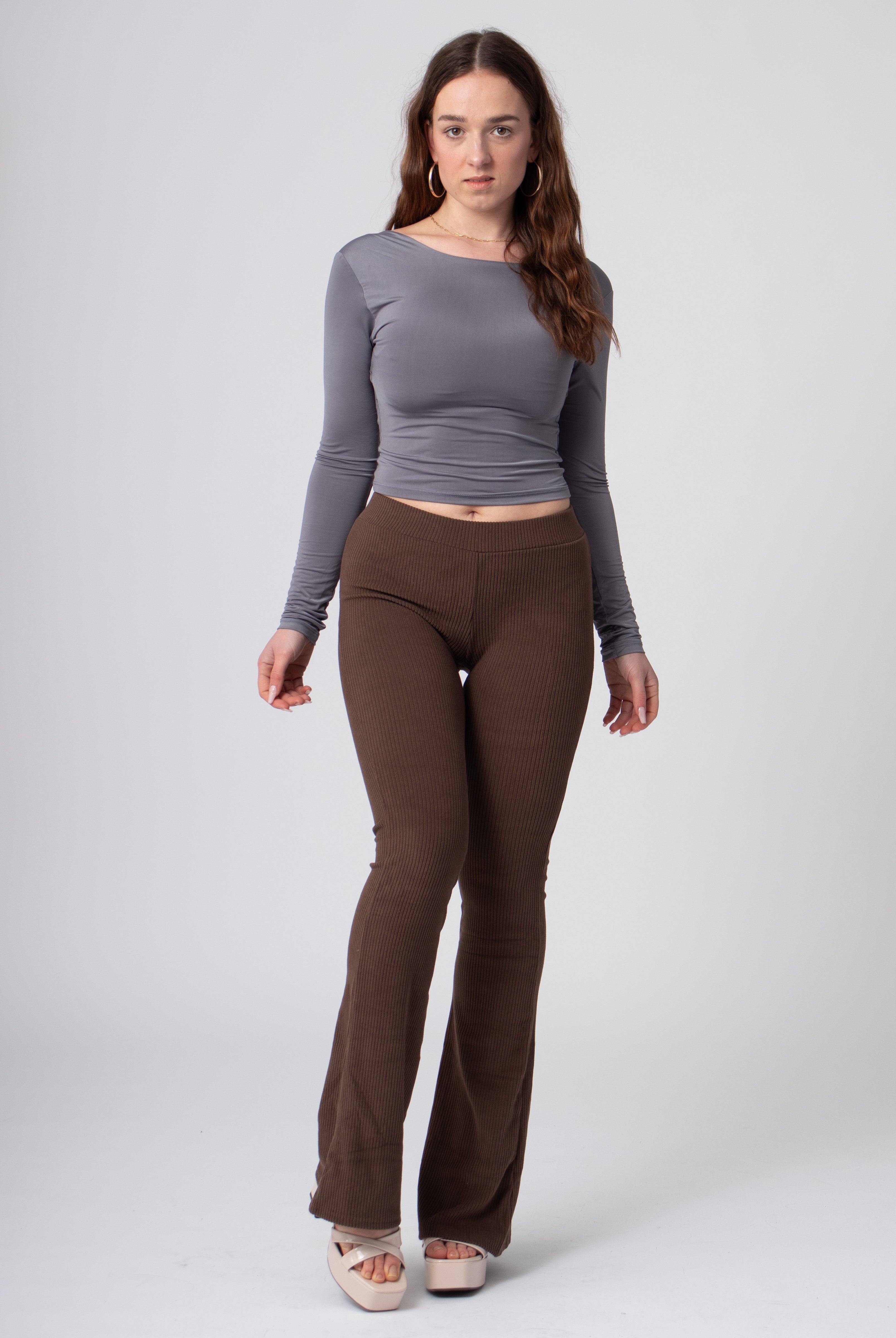 geribbelde stretch flared broek bruin