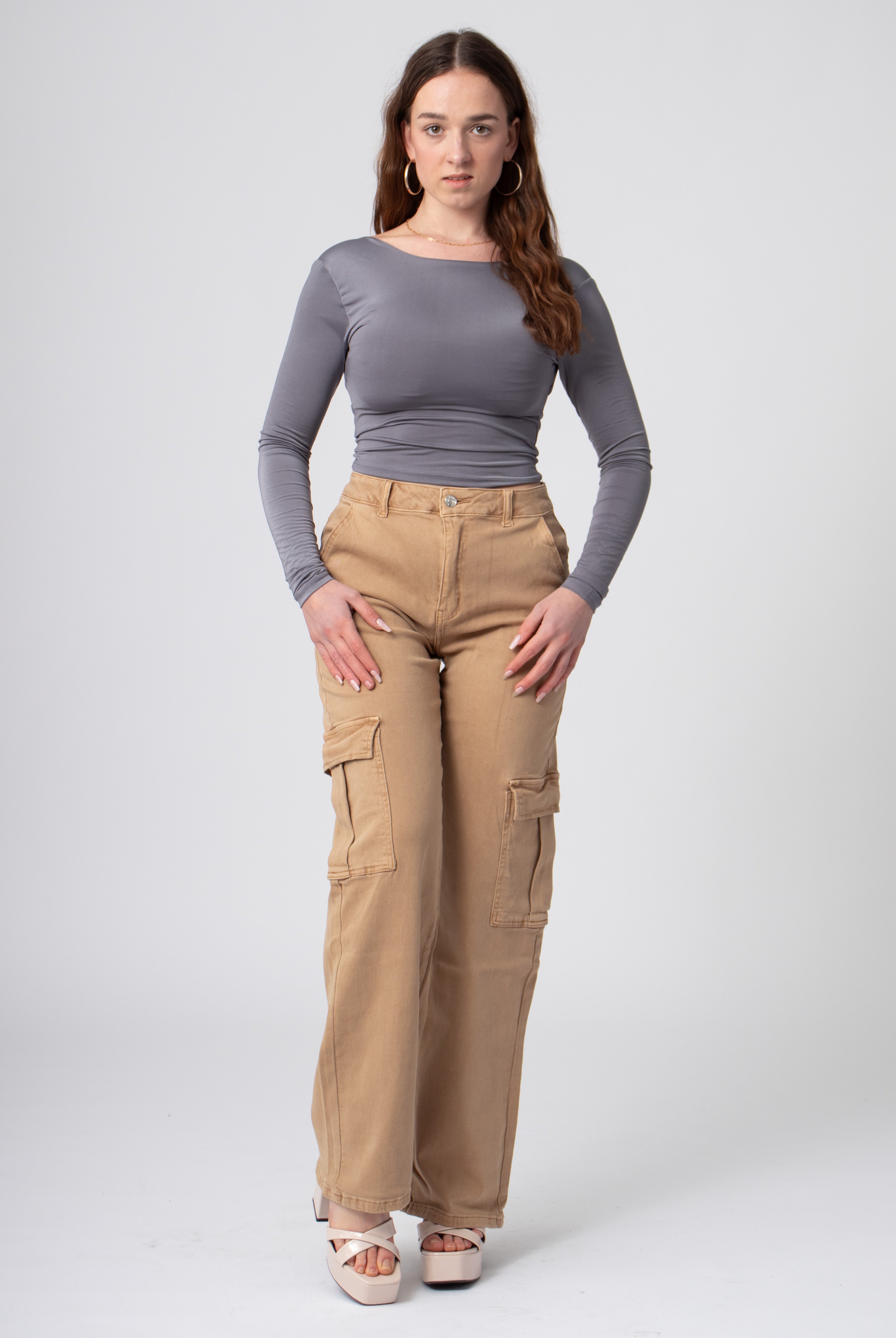 dames straight leg cargo jeans camel