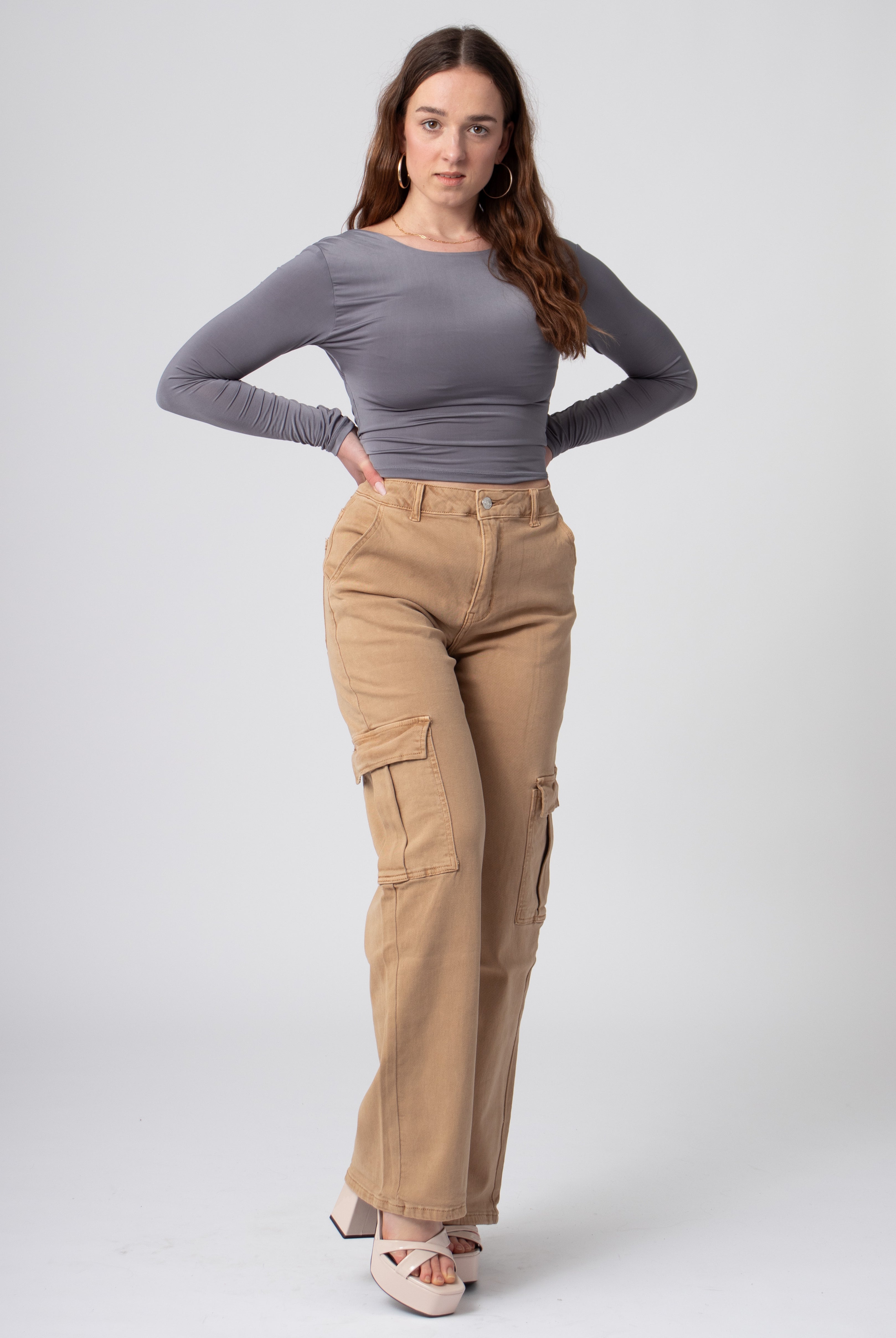 dames straight leg cargo jeans camel