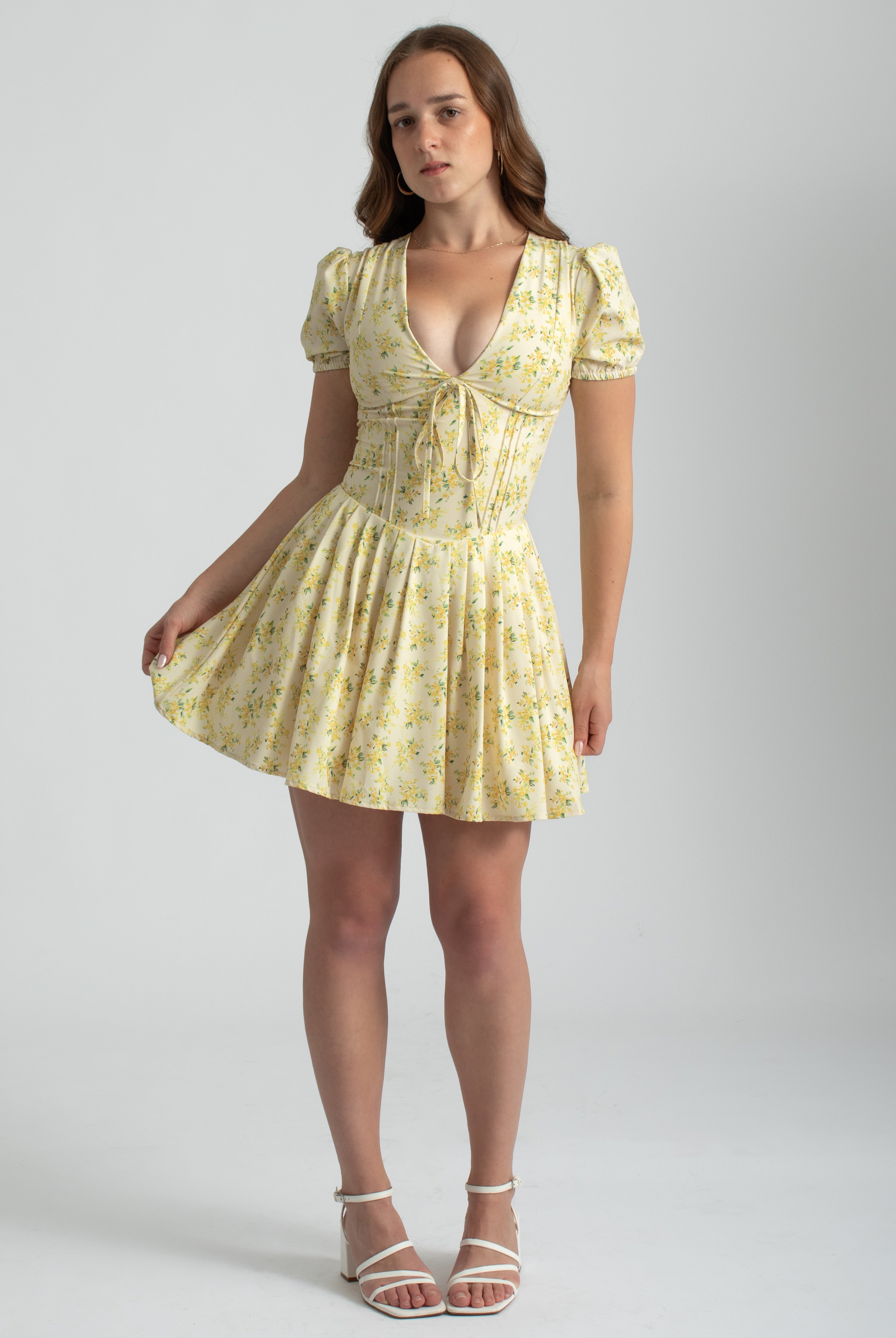 corset bloemenprint mini zomer jurk geel met mouwen en v-hals
