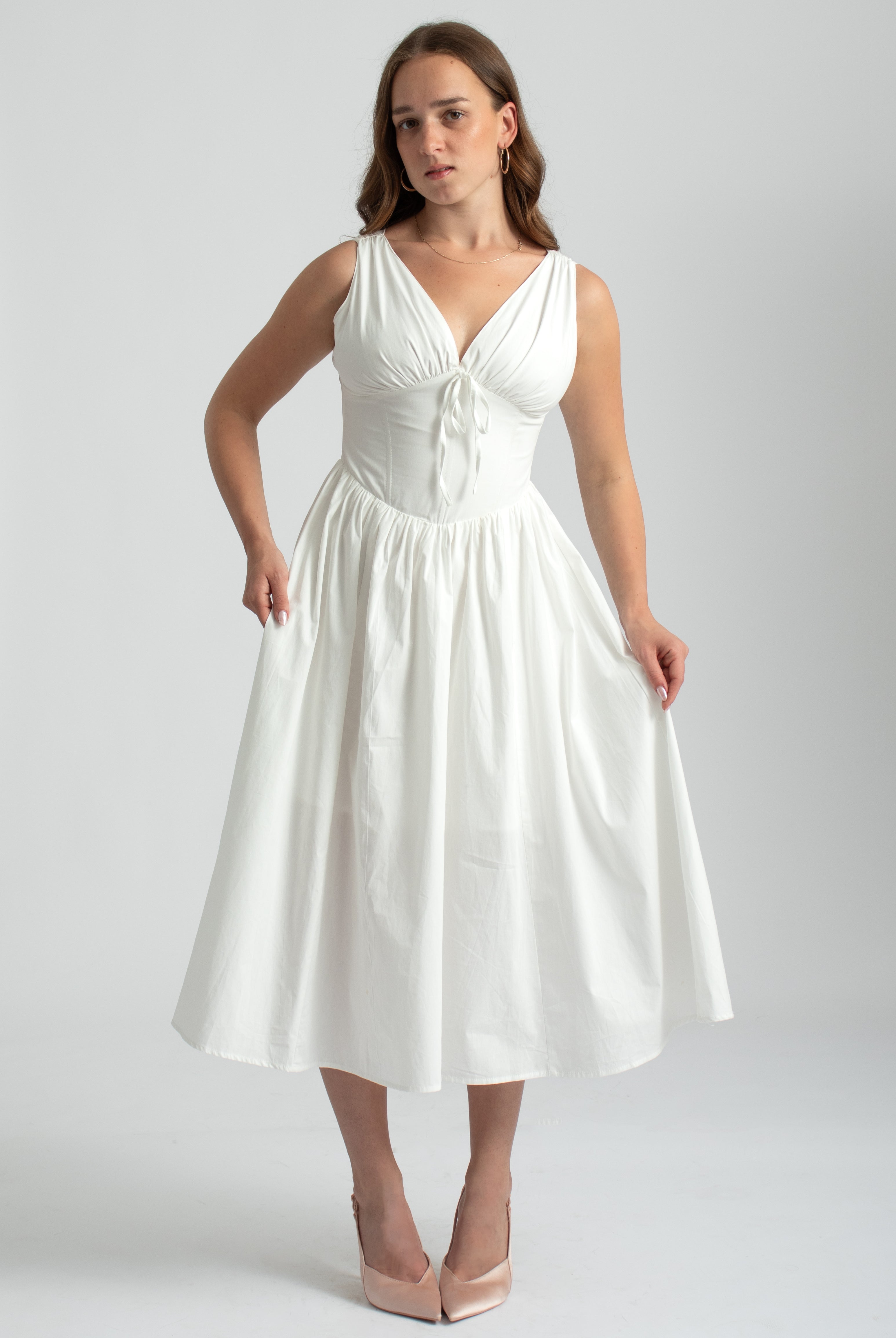 zomer midi jurk wit met corset lijfje en lage hals