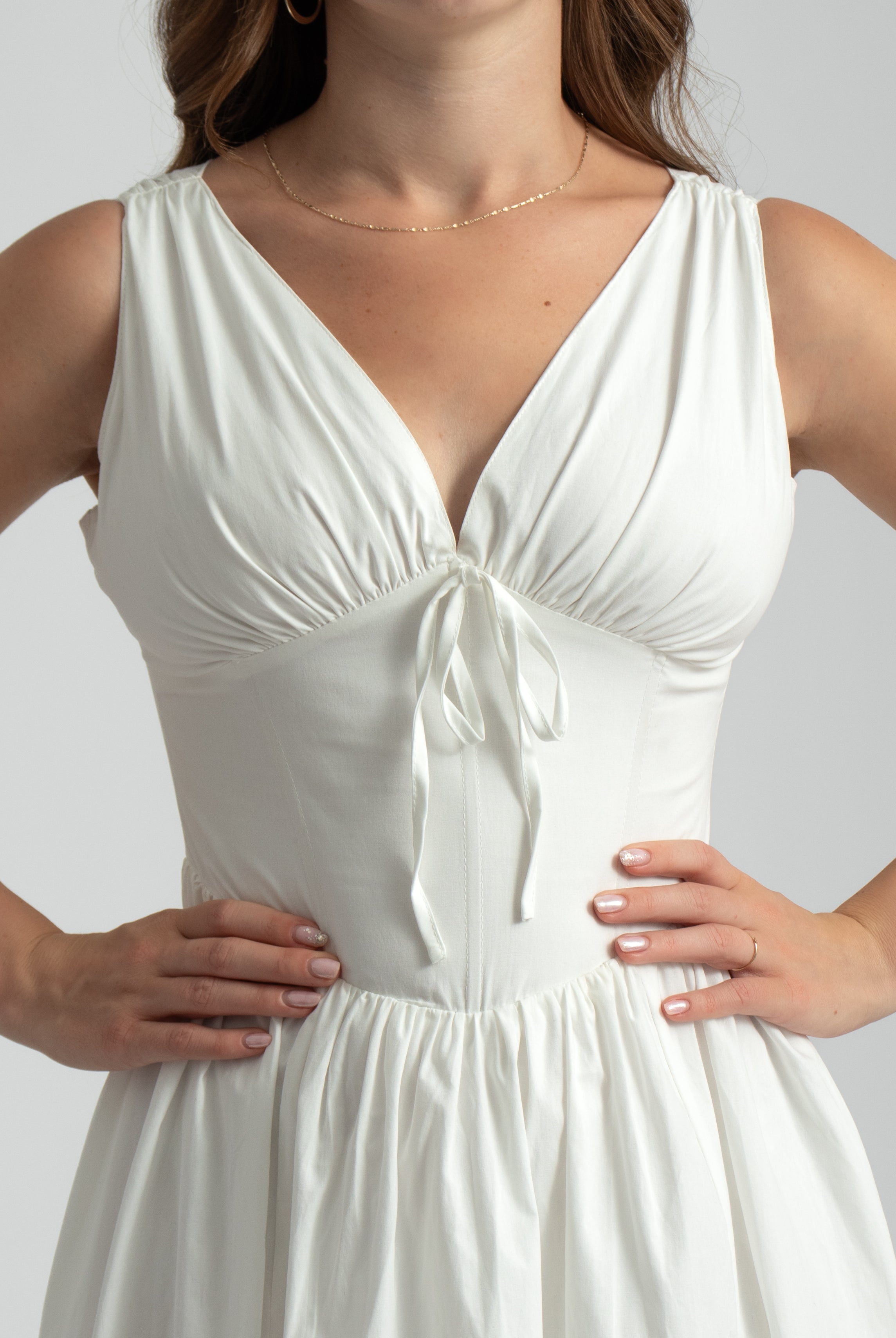 zomer midi jurk wit met corset lijfje en lage hals