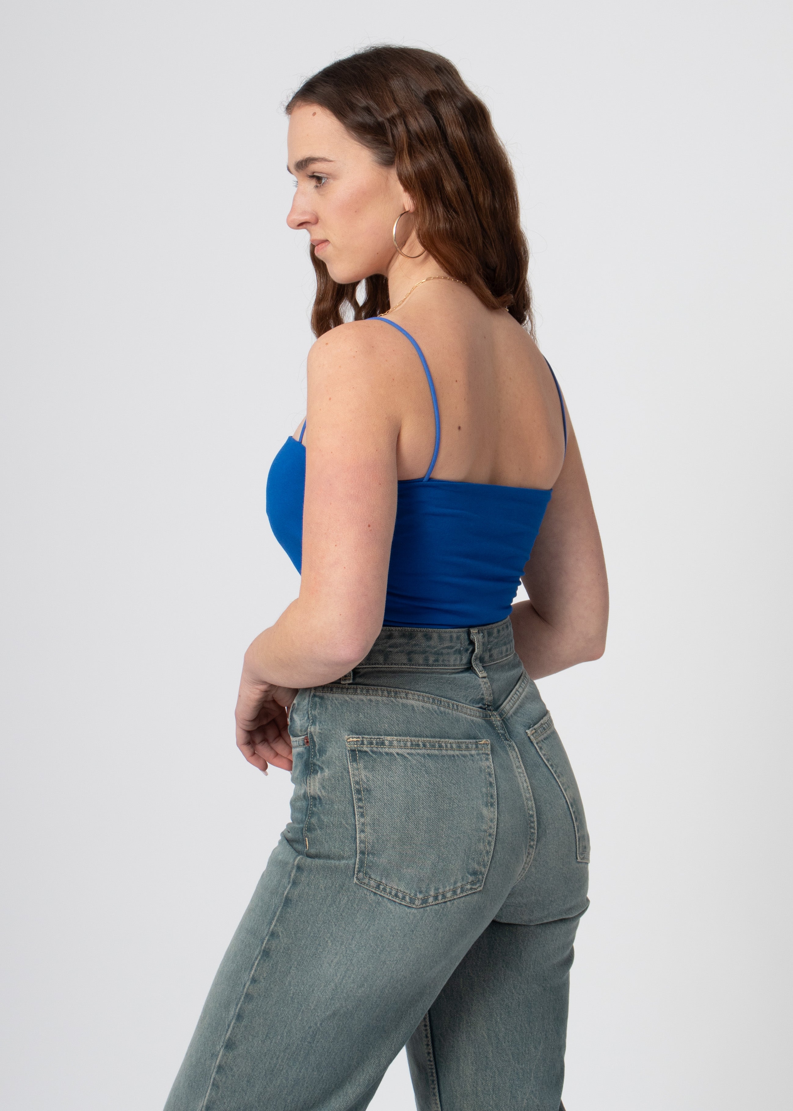 cropped top blauw met spaghetti bandjes