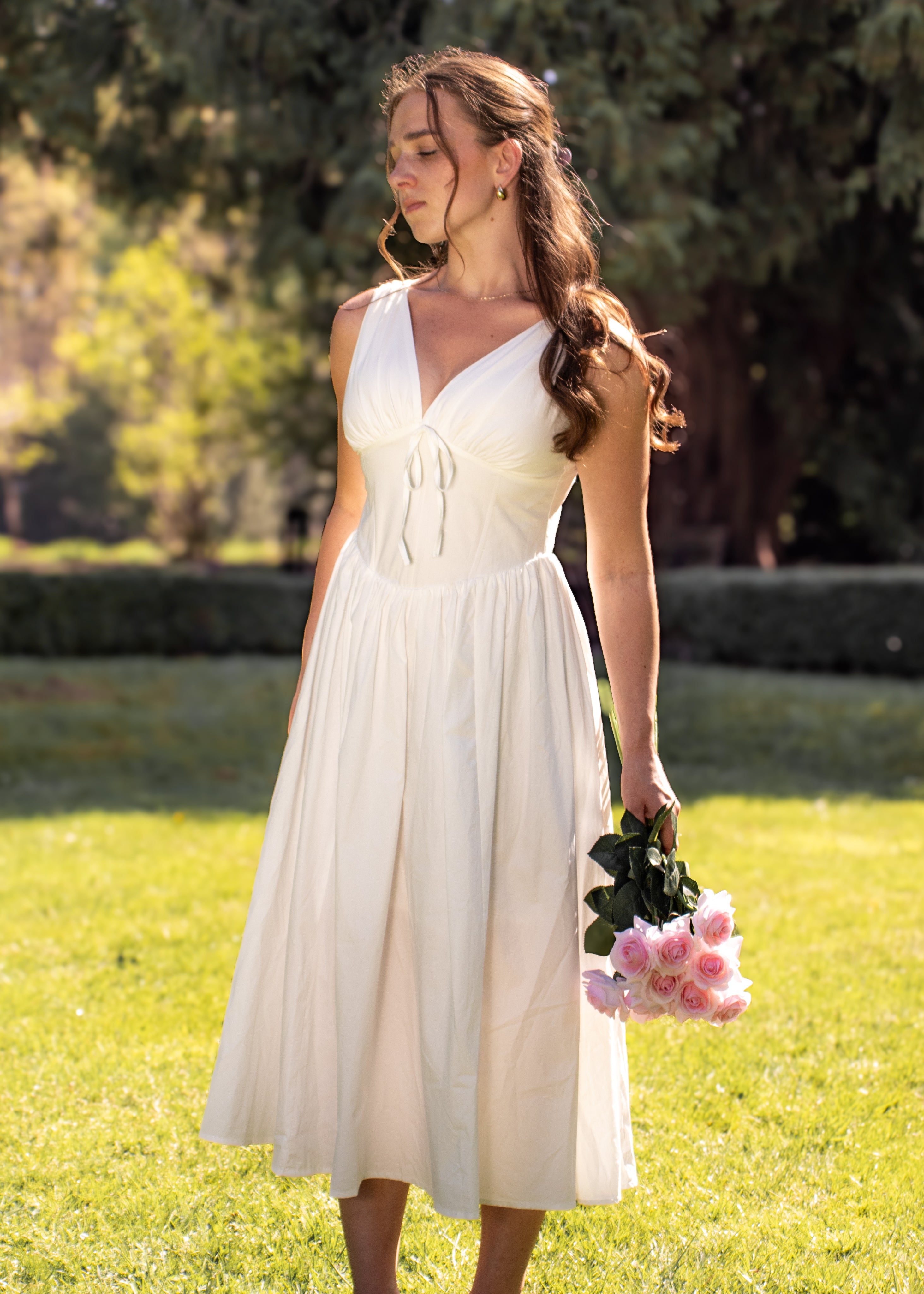 zomer midi jurk wit met corset lijfje en lage hals